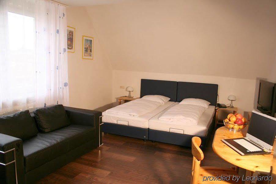 Hotel Domino Stuttgart Dış mekan fotoğraf